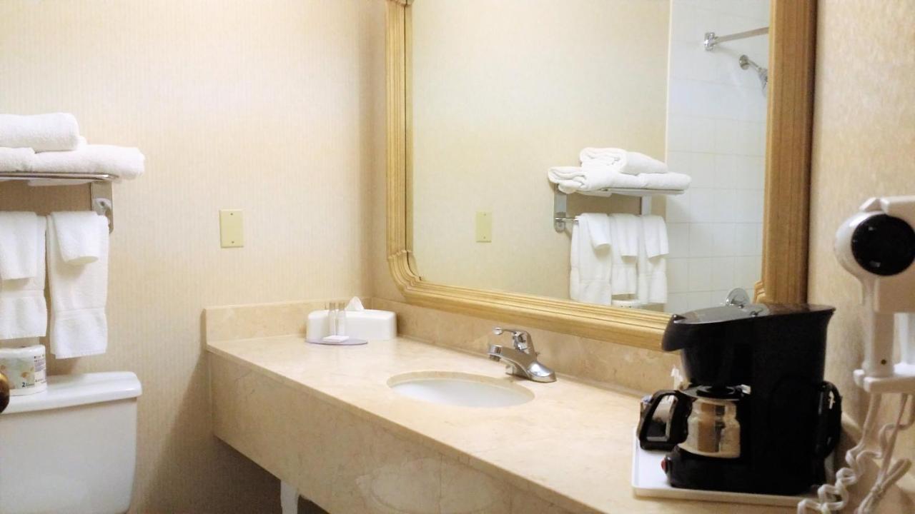 Travelodge Hotel By Wyndham Vancouver Airport Richmond Eksteriør bilde